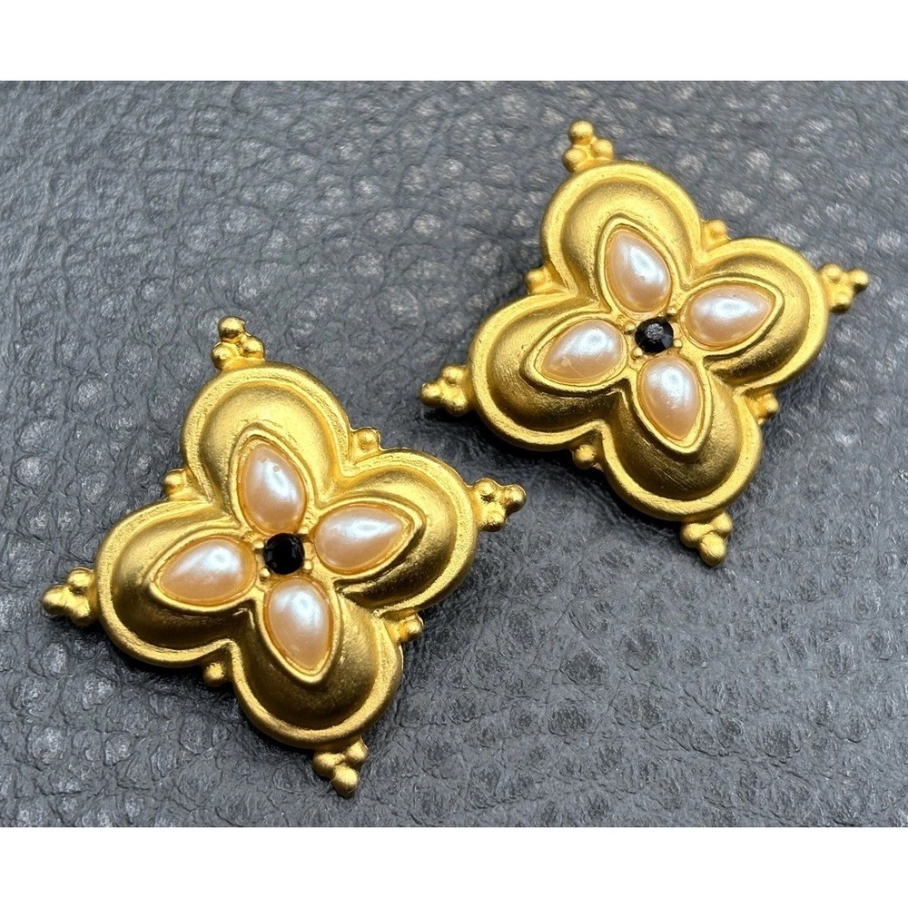 VTG 80s 90s Etruscan Style Faux Pearl Clip-On Byzantine Style Earrings Gold Tone